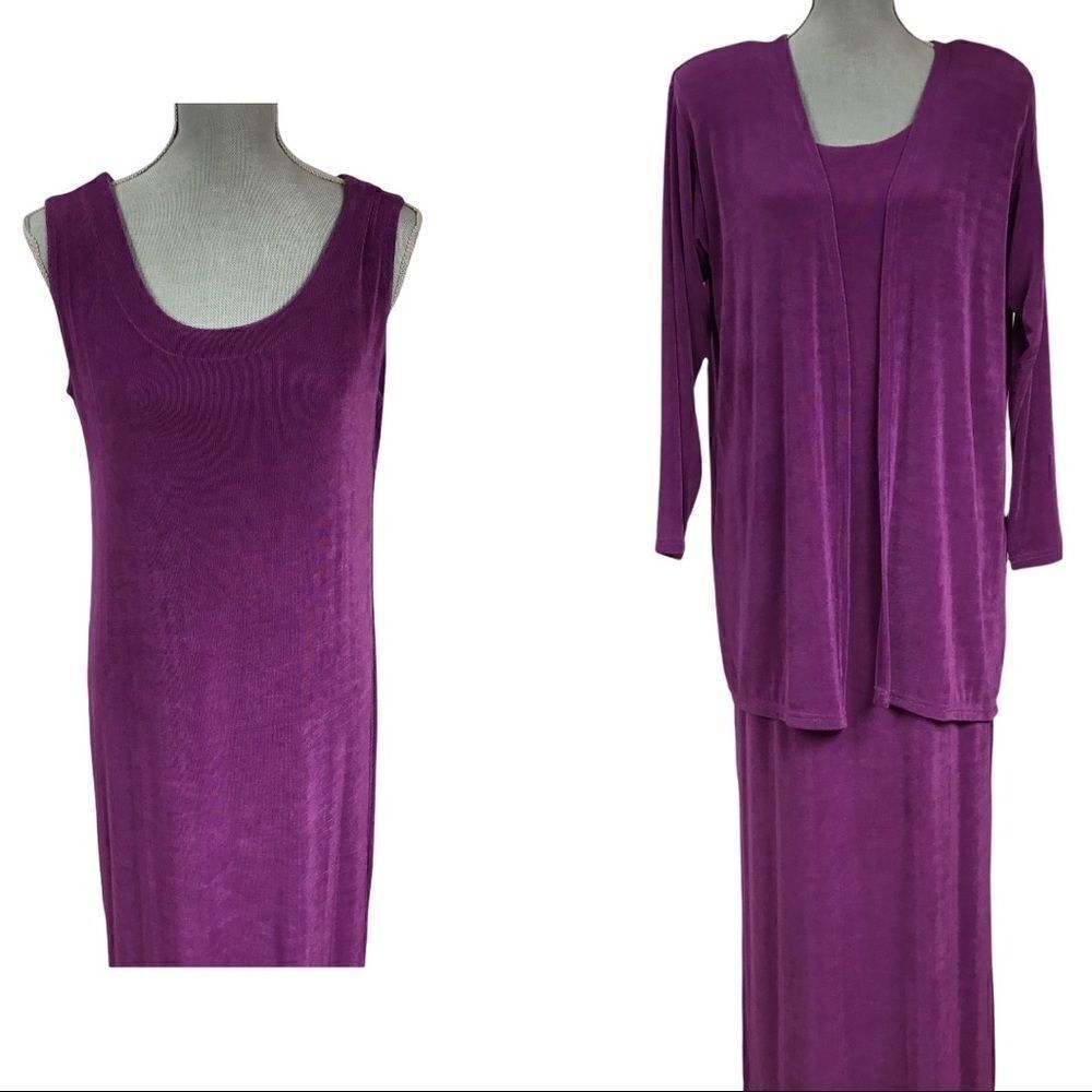 Touch of Class Maxi, Fushia Color, Sleeveless With a Long Sleeve Cover. Size Sm